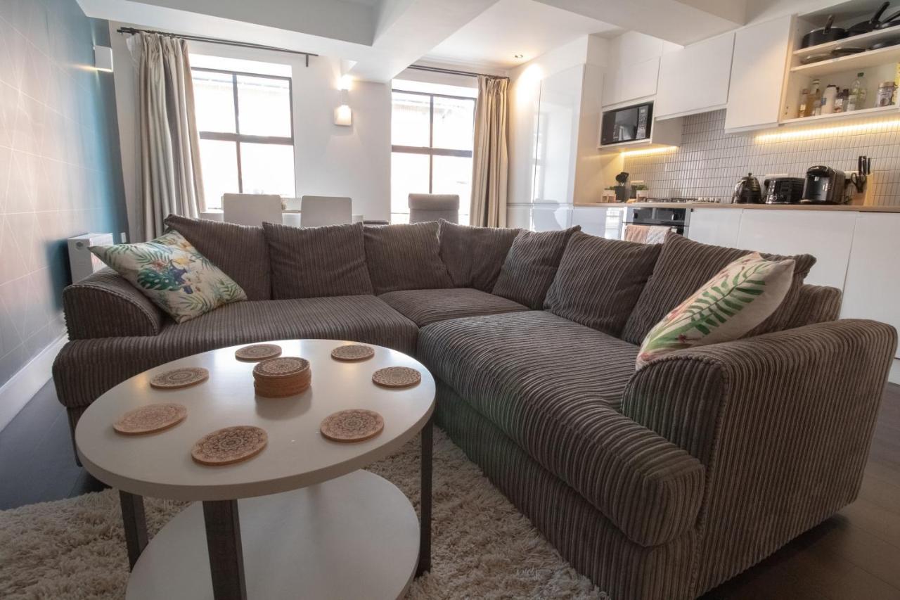 The New52 Oxford By 360Stays - Bespoke 2 Bed Luxury Apartment In The Heart Of Oxford City Centre With Parking Dış mekan fotoğraf