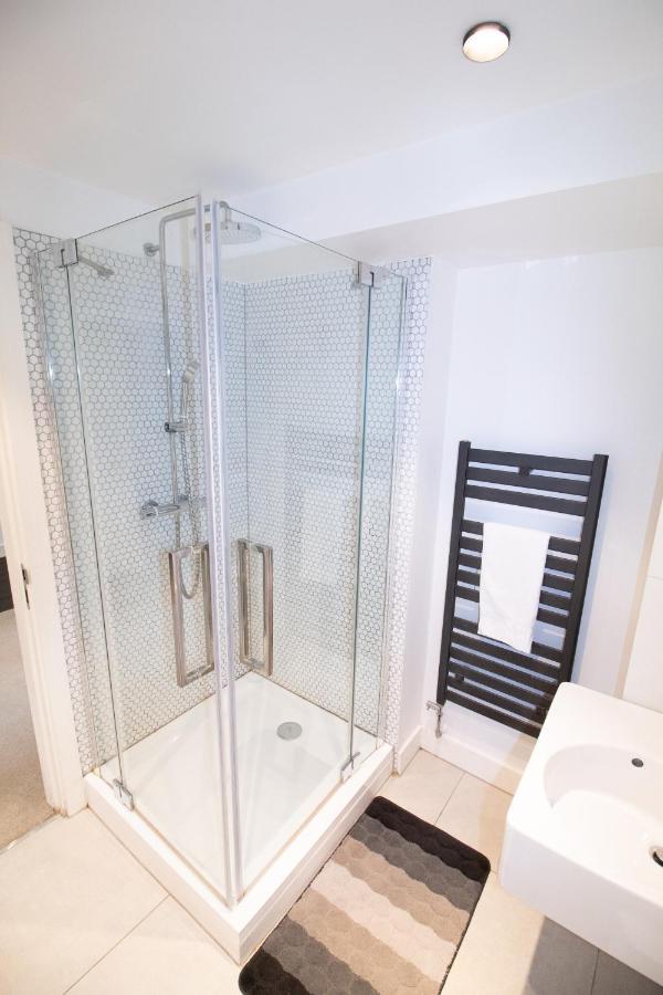 The New52 Oxford By 360Stays - Bespoke 2 Bed Luxury Apartment In The Heart Of Oxford City Centre With Parking Dış mekan fotoğraf